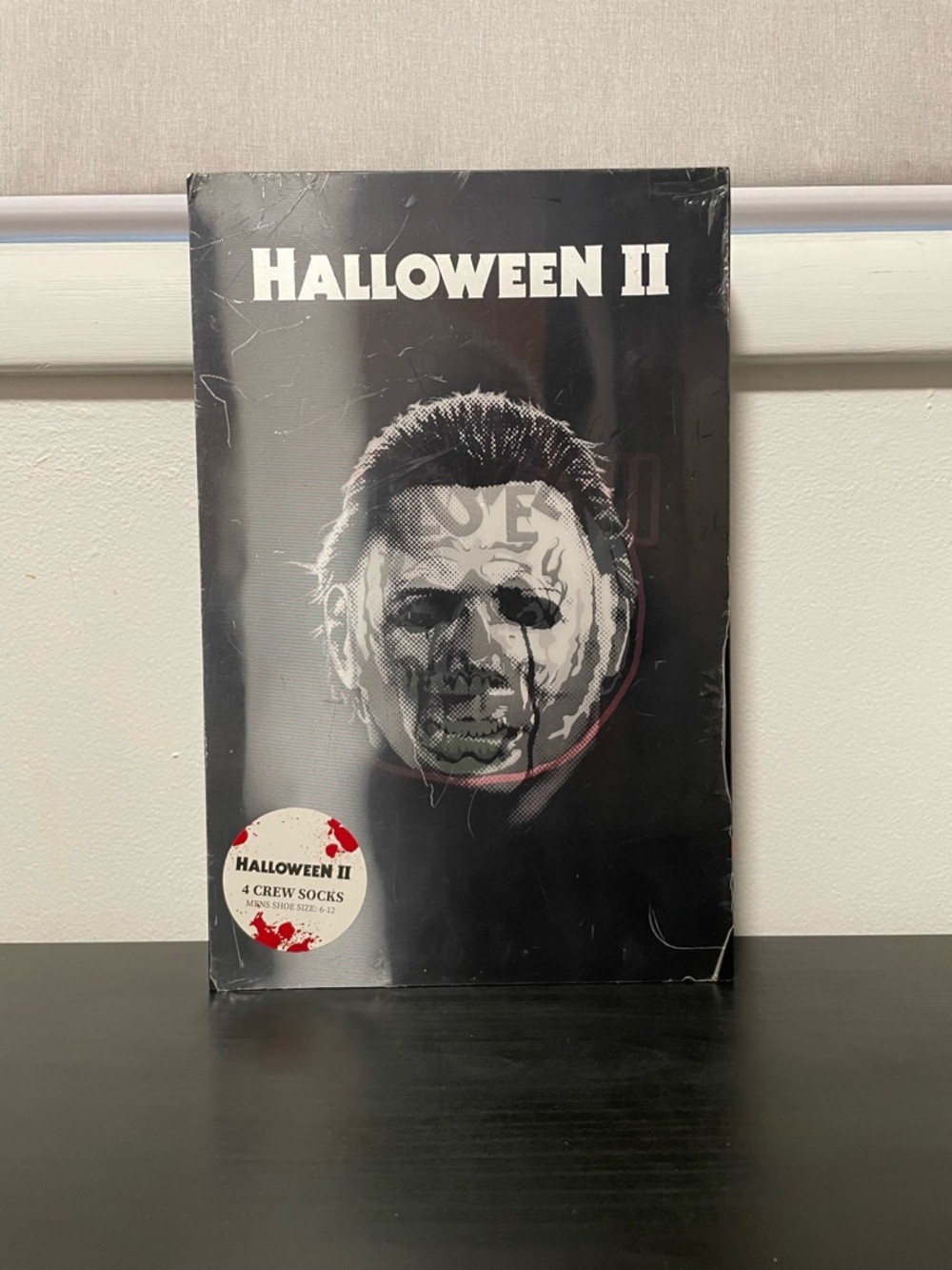 Halloween II Crew Socks 4 Pk Box Set NEW Mens 6-12 Centric Holographic Horror